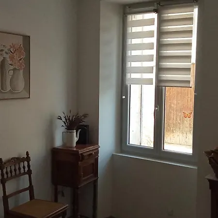 Maison De Village